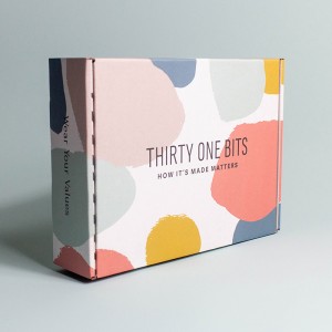 Dubbelzijdige roze vliegtuig doos vierkant express t-shirt verpakking doos multi-size kleurendoos gegolfde doos